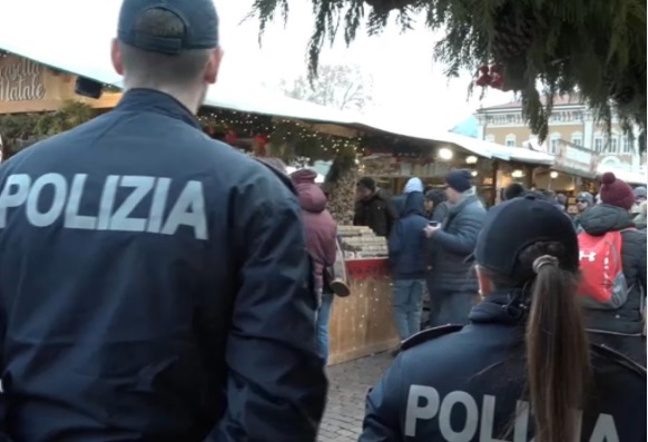 A Torino aumentano controlli e sicurezza in Mercatini di Natale, stazioni e aree turistiche. Il piano