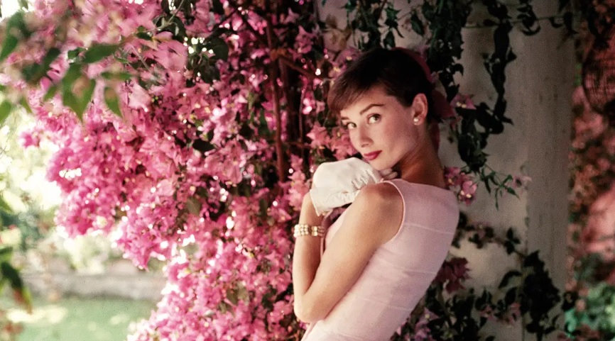 A Torino la grande mostra su un Fuoriclasse della fotografia – Prima esposizione in Italia su Norman Parkinson, maestro di Moda