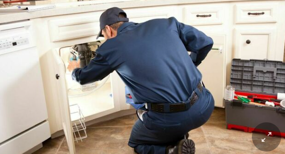 In Italia ci sono molti più avvocati che idraulici – In pochi anni abbiamo perso quasi mezzo milione di artigiani