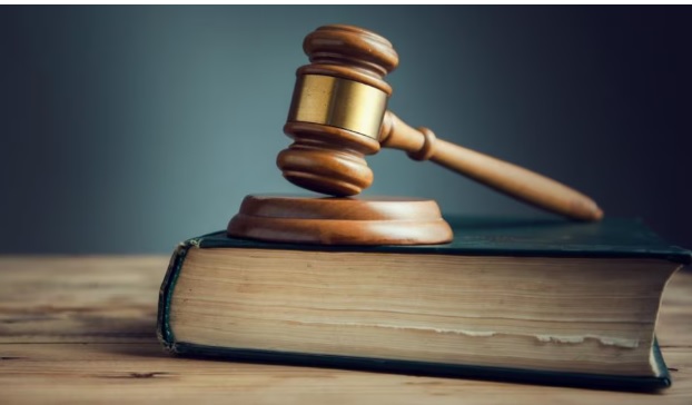 In Italia le leggi incomprensibili o scritte male costano 110 miliardi di euro: un calo del PIL del 5%. I dati allarmanti