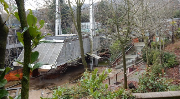 Torino – L’epilogo tristissimo dell’ex discoteca Cacao: da locale ‘cult’ della città a luogo di spaccio e degrado. Continuano le segnalazioni