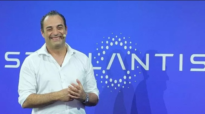 Torino – L’Ad di Stellantis Filosa assume 400 operai per la 500 ibrida – “Rilanciamo Mirafiori”