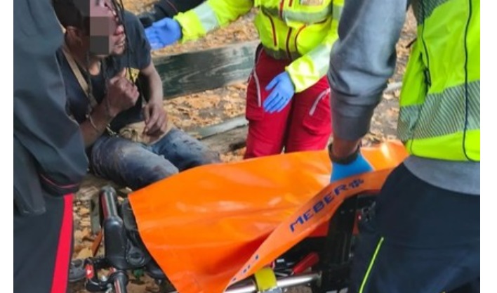 Paura a Torino – Rissa con bastoni chiodati proprio davanti all’asilo. Bimbi terrorizzati