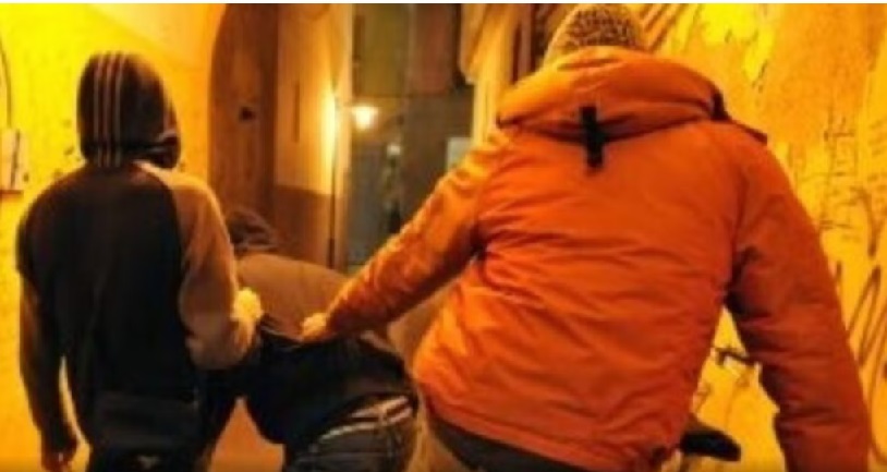 Torino – Orrore ad Halloween: 15enne disabile rapito, torturato e gettato nel fiume da una baby gang