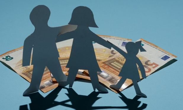 In Italia il reddito è crollato del 3,9% negli ultimi 20 anni – In Europa è cresciuto del 22%: il confronto è impietoso