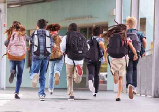 A Torino scuole aperte la sera: 15 istituti allungano l’orario: “Più opportunità per i ragazzi”.  Le novità