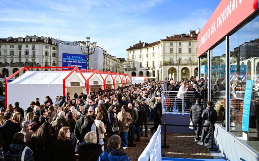 Torino – Grandissimo successo per CioccolaTò. Edizione da record: 200 mila visitatori (e tanti turisti stranieri)