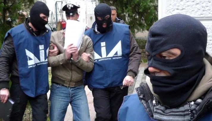 Quanto varrebbe la mafia se fosse un’azienda? Sarebbe fra le più ricche in Italia, con un fatturato record. I numeri