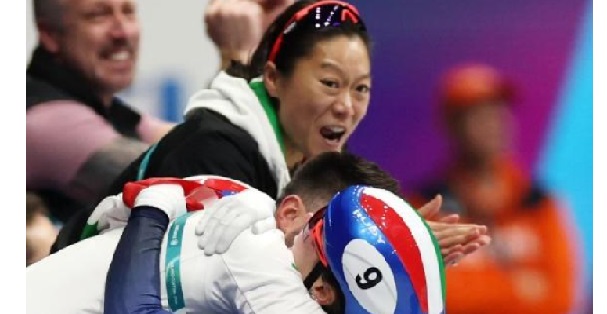 La nuova Star ‘Azzurra’ è Qi Mengyao, l’allenatrice cinese della staffetta italiana di short track – “Sono più severa degli occidentali”: ma è scatenata nella festa finale