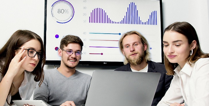 Gen Z e lavoro, cambia il rapporto con l’impiego: meno carriera e più equilibrio di vita – Un’enorme differenza con gli ‘anziani’