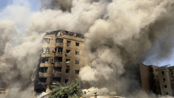 Le Forze Israeliane entrano in Libano via terra – Colpita l’ambasciata Usa a Riad. Trump: “Abbiamo Scorte di munizione illimitate”