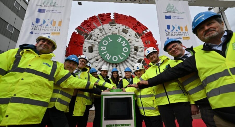 Torino- Lione: ecco la prima ‘Talpa’ per lo scavo del Tunnel di base – Una gigantesca macchina lunga 235 metri FOTO