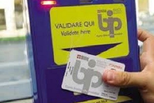 A Torino arriva  la tessera bus e tram per Transgender: “Non dovranno giustificare la propria identità”. La novità