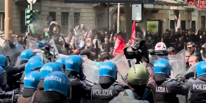 Torino – Caos al corteo del 1°Maggio: scontri davanti ad Askatasuna. Volano manganellate
