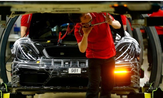 Porsche travolta dalla crisi – Taglia altri 4 mila posti di lavoro