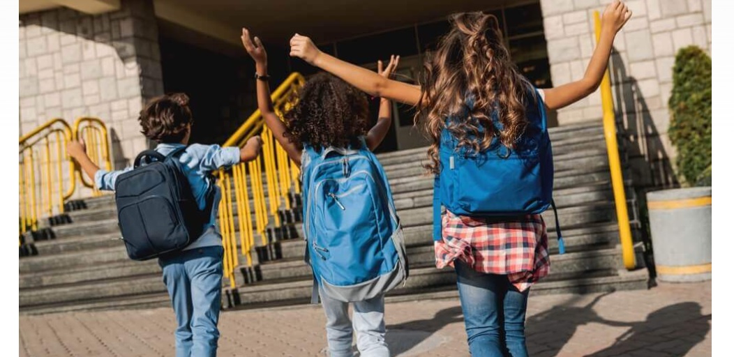 Scuola, stop ai compiti a casa dopo le 20. Tornano i diari di carta – Arriva la nuova Circolare di Valditara