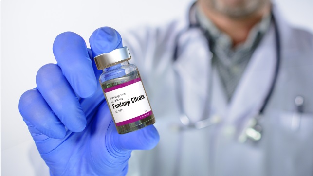 “Prescrizioni illecite di Fentanyl” – Presunto giro illecito per 5 mila dosi: indagato un medico di Aosta